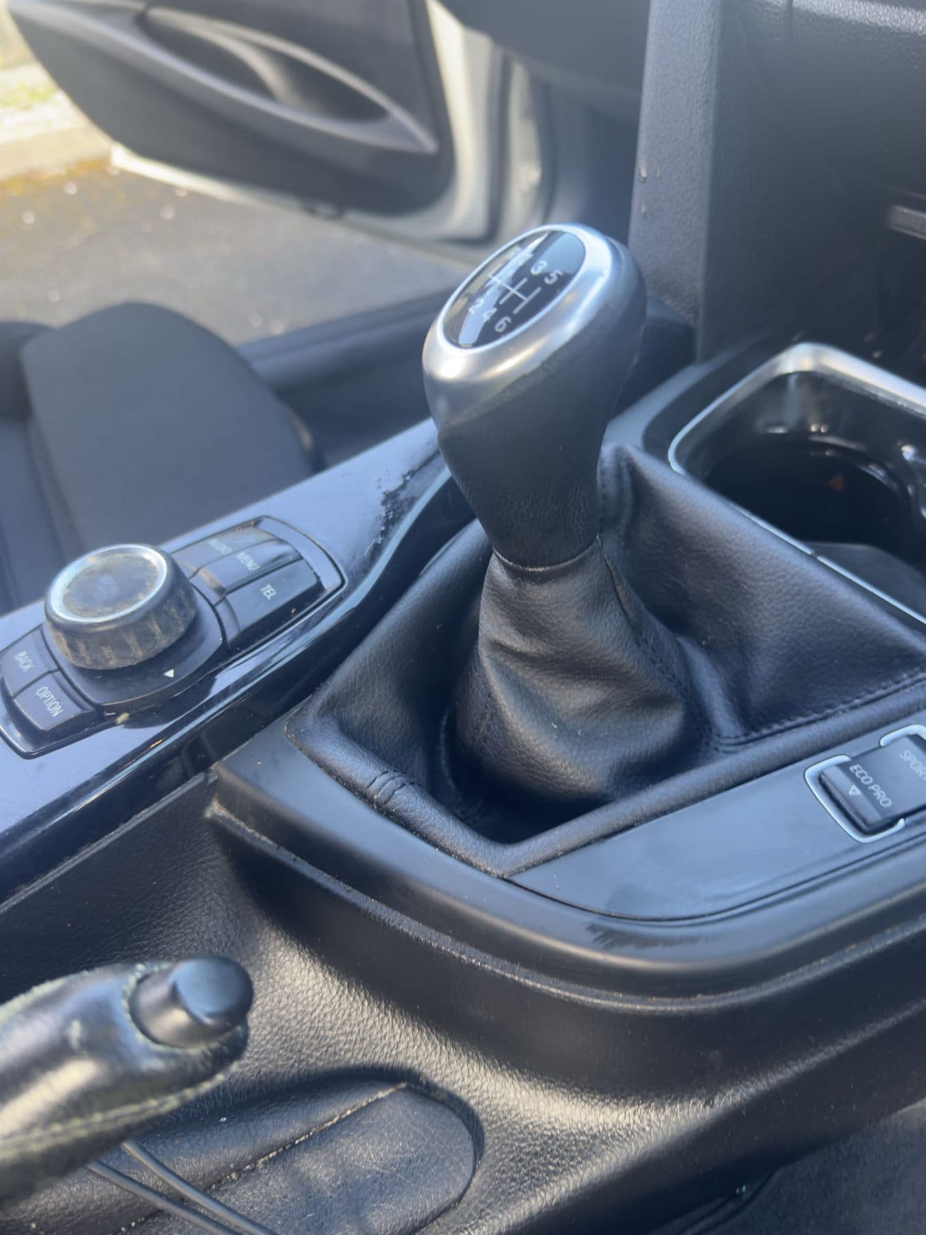 Gear stick area after mould removal treatment